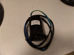 Johnson Evinrude OMC 70-88-90-100-110-112-115-120-140-150 Power Trim Tilt Motor - Picture 1 of 1