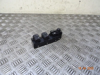 2017 MAZDA 3 SPORT NAV BM 2.0 PETROL MK3 HATCH FRONT RIGHT WINDOW SWITCH REF240 - Image 1 of 4