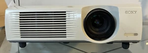 Sony VPL-PX35 Data Projector - Picture 1 of 7