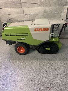 Bruder World Claas Lexion 780 Tracked Combine Harvester Kids Toy Please Read