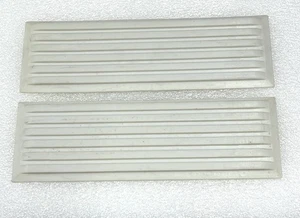 2 Chris Craft stock antiguo? Almohadillas acanaladas para escalones Boat OFF WHITE 2-1/2" X 7-3/4" - Imagen 1 de 2