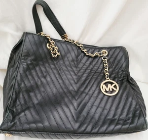 Michael Kors Susannah Large Chevron-Quilted Leather Tote Black Gold Shoulder Bag - Picture 1 of 15