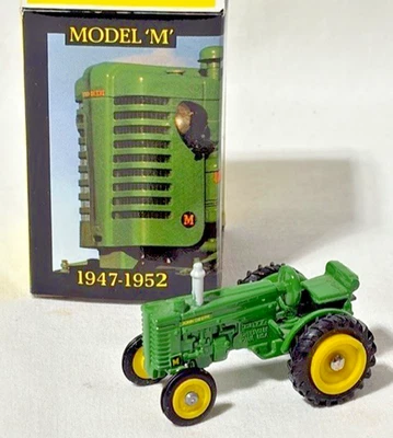 ERTL John Deere 1947 - 1952 Model M Tractor, Green, 1/64 - Image 1 of 3