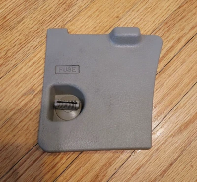 Cubierta de tapa de fusible interior marrón claro marrón claro para Honda Accord 1994-1997 fabricante de equipos originales Foto 1 de 2