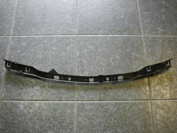FRONT UPPER BUMPER BAR REINFORCEMENT FOR NISSAN X-TRAIL T30 2001-2007 — 第 1/1 张图片