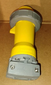 Hubbell HBL330P4W Pin & Sleeve 30Amp 125VAC 2 Pole 3 Wire Watertight Plug - Picture 1 of 3