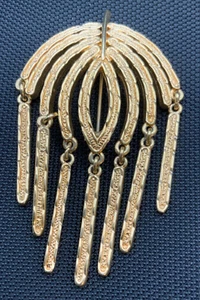 Vtg Sarah Coventry Gold Tone Brooch Pin Textured Modern Dangle Statement 2 5/8" - Picture 1 of 3