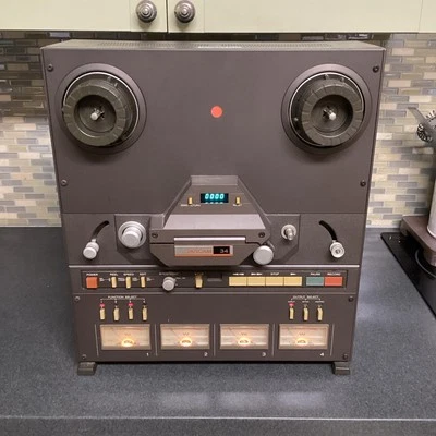 Grabadora de cubierta de cinta de carrete a carrete Tascam 34 de colección - Reproductor de audio de 4 canales Foto 1 de 4