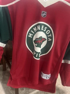 Niklas BACKSTROM Minnesota Wild RBK Officially Licensed NHL Jersey size: S/M - Image 1 of 4