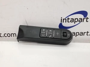 DASHBOARD SWITCH ASSEMBLY KIA PRO CEED MK3 CD 2018 93700-J7840 - Picture 1 of 3