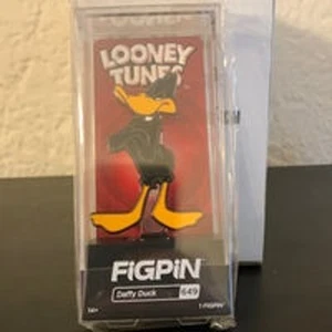 FiGPiN: 649 Looney Tunes, Daffy Duck (3-Inch) - Picture 1 of 2