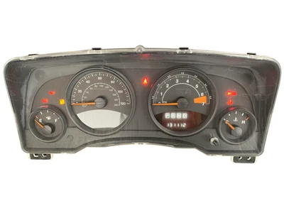 * Cuadro de instrumentos velocímetro 2015-17 Jeep Compass & Patriot 131.112 millas Foto 1 de 3