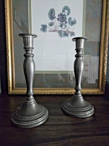 Vintage Queen Art Pewter Candlesticks Pair 9.25" Colonial Revival USA ATC 595 - Picture 1 of 10
