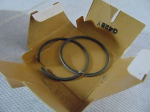 Anillos de pistón YAMAHA 68-69 YG5 OEM .25 mm sobrebordo 180-11610-10 - Imagen 1 de 2