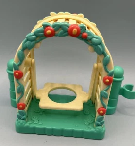 Fisher Price Little People Tea Party Garten Rankgitter Bogen Blumen und Schaukel - Bild 1 von 2