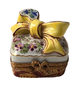 French Limoges Box Yellow Bow On Square Box - Picture 1 of 6