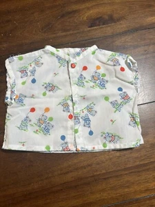 Vintage BABY HOSPITAL GOWN Shirt White Bears With Ballon’s Infant Snap 6 Month - Picture 1 of 4