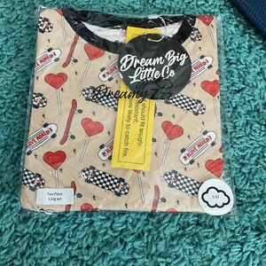 2 Piece  Pajama Set Skateboards 5/6T New Dream Big Little Co - Picture 1 of 2