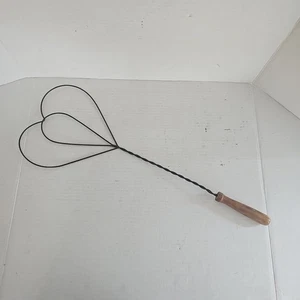 Antique Rug Carpet Beater Heart Shape Wood Handle Primitive Rustic 20” Vintage - Picture 1 of 10