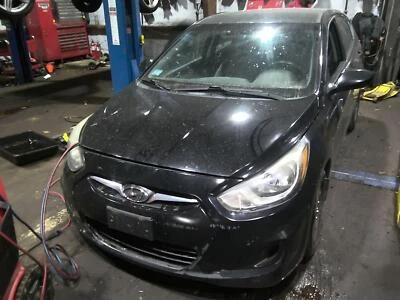 Alternador HYUNDAI ACCENT 12 13 14 (1,6 L) listo para estante Foto 1 de 4