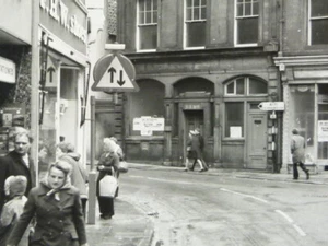 1974 TINDALE'S S/W Echtfoto Collier & Sons + Midland Bank WHITBY #WP - Bild 1 von 6