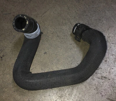USED AUDI A5 S5 CABRIOLET 8F7 COOLANT HOSE 06H121057BA ORIGINAL AUDI PART - Image 1 of 4