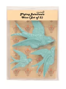 Sass&Belle 3 Ceramica Volanti Uccellini Decorazione Parete Arte Uovo Anatra Regalo Arte - Foto 1 di 3