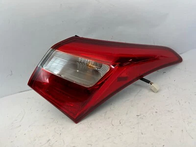 Luz trasera derecha para pasajero Hyundai Elantra GT 2013-2017 Foto 1 de 4