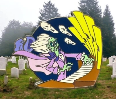 Disneyland - The Haunted Mansion® Attraction Deluxe Starter Set - Organist Pin - Image 1 of 2
