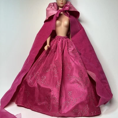 Vintage Mattel Barbie Doll Collector Series III Fashion Silver Sensation #7438 - Image 1 of 4