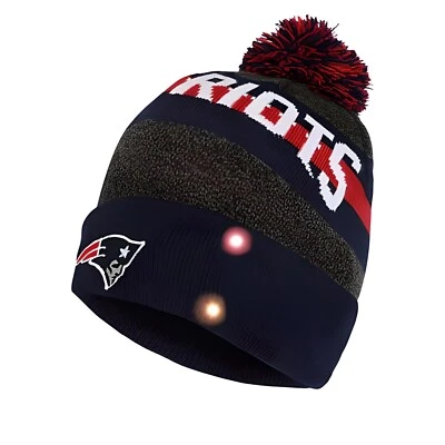 NFL  New England Patriots Light Up Pom Mens Beanie - Image 1 of 4