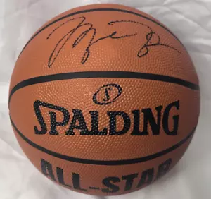 MICHAEL JORDAN Signed Basketball - Chicago Bulls - Authenticated Autograph & COA - Picture 1 of 3