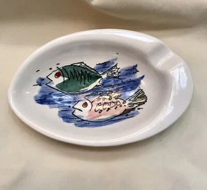 Vintage Ceramic Ashtray With Pink & Green Fish Scene Made In Japan Hand Painted - Picture 1 of 3