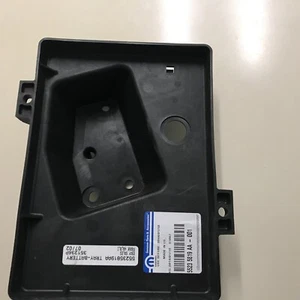 Genuine Mopar Battery Tray 55235819AA 99-01 Jeep Cherokee 2.5L 4.0L - Picture 1 of 4