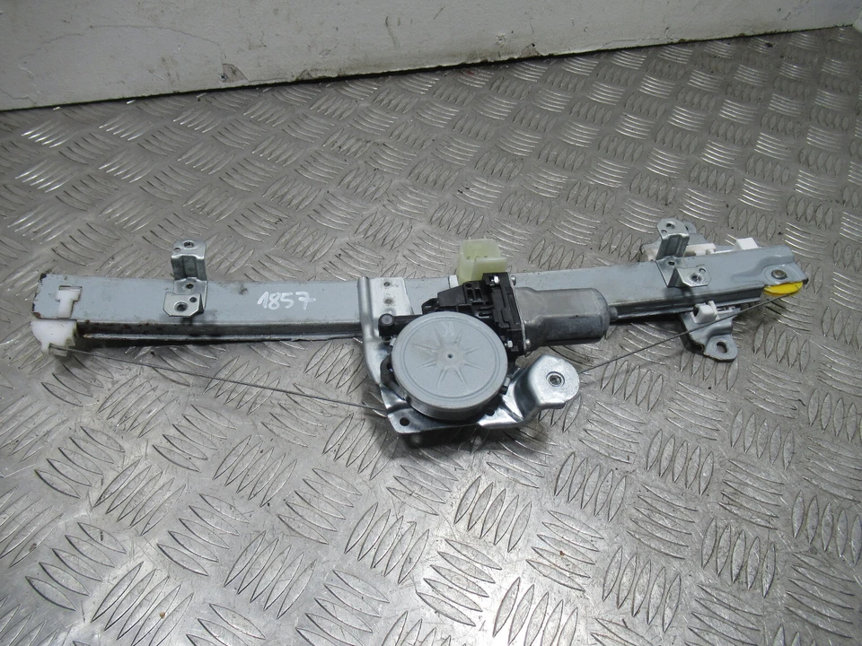 Nissan Micra K14 MK5 2017 5 puertas escotilla delantera izquierda ventana regulador motor *1857 Foto 1 de 4