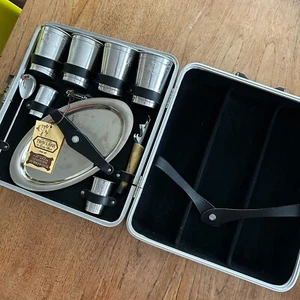 Vintage Executair 707 Ever-Wear Trav-L-Bar – Complete with Key - Portable bar - Picture 1 of 5