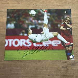 Cristiano Ronaldo Signed Portugal Autographed 11x14 Photo w/COA holo - Picture 1 of 4