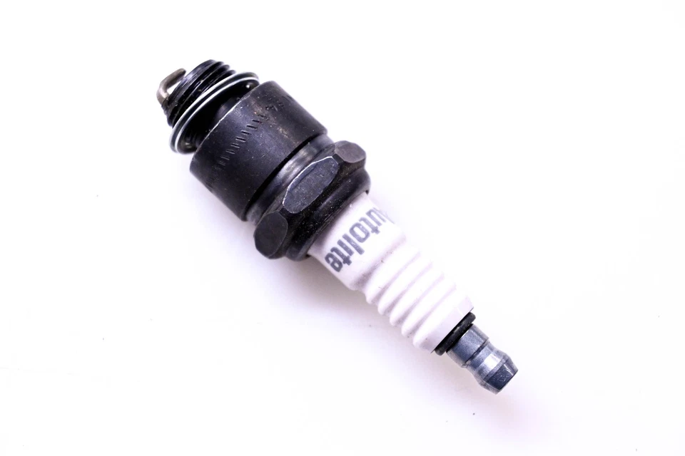 Autolite 303 铜芯火花塞 NOS — 第 1/3 张图片