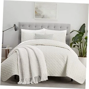 ComfortSure Soft 3-Piece King/ Cal King Quilt Bedding Set, Includes - Picture 1 of 7