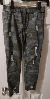 Pantalones de mezclilla Justice para niñas talla 10 tiro medio camuflaje cordón con corbata Foto 1 de 4