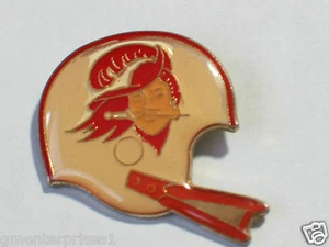 Tamba Bay Buccaneers Football Helm Pin Vintage  - Bild 1 von 1