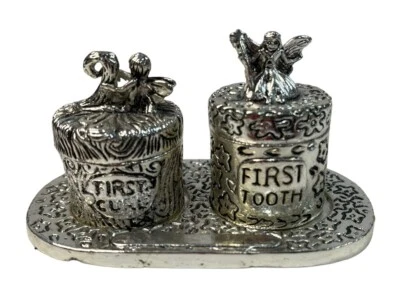 "Cajas de baratijas de peltre primer diente y primer rizo para bebés en bandeja 3,5 x 2"" CBK" Foto 1 de 4