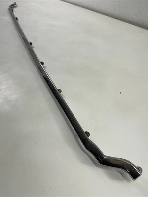 Moldura de labios para maletero Mercury Cougar 1977-79 g1 Foto 1 de 4