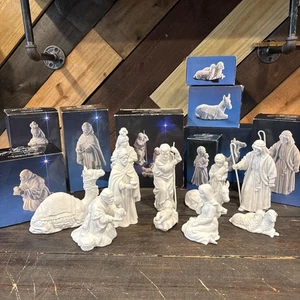 Vintage Avon Nativity Collectibles 9 White Porcelain in Boxes 1981-1983 - Picture 1 of 12