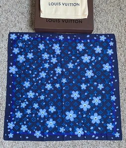 Louis Vuitton x Murakami Cosmic Blossom Monogram Scarf - Picture 1 of 6