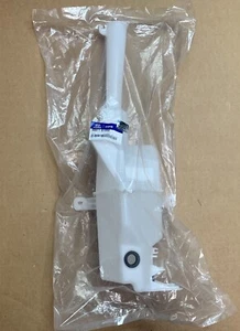 Genuine Windshield Water Reservoir 2019-2020 Santa Fe Sport Water Bottle Tank - Bild 1 von 3