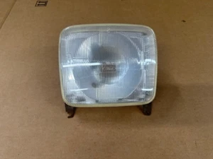 Gruppo faro quadrato Ford Escort mk2. - Foto 1 di 9