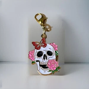 Female Skull Charm W/ Butterfly & Pink Roses - Gothic Fashion Pendant Halloween - Picture 1 of 5
