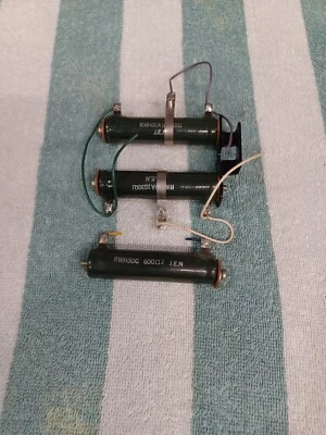 Conjunto de 3 resistores TEAC A 7300 carretel a carretel – Peças genuínas - Imagem 1 de 3