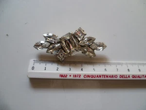 SPILLA STRASS COLOR ARGENTO VINTAGE 6X2 CM BIJOUX BIGIOTTERIA ANNI 80 - Foto 1 di 3